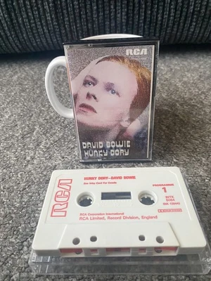 DAVID BOWIE - HUNKY DORY (RCA INTK5065) 1980s EUROPE  Cassette Tape - RED  - Image 1 of 4