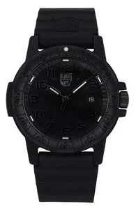 Reloj deportivo de cuarzo Luminox Sea Turtle con esfera negra 100M para hombre XS.0321.BO.L - Imagen 1 de 4