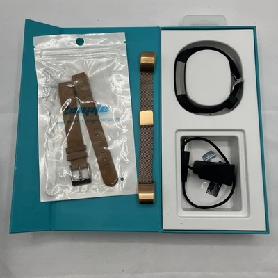 Pulsera inteligente rastreador de actividad física Fitbit Alta + bandas doradas y de cuero medianas Foto 1 de 4