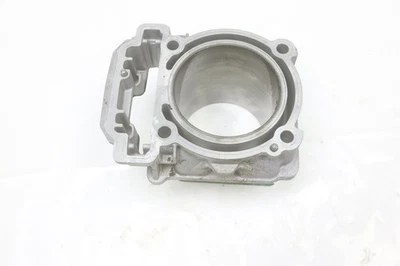 Can-Am Outlander 400 2x4 04 Engine Cylinder 420613587 52784 Foto 1 de 2