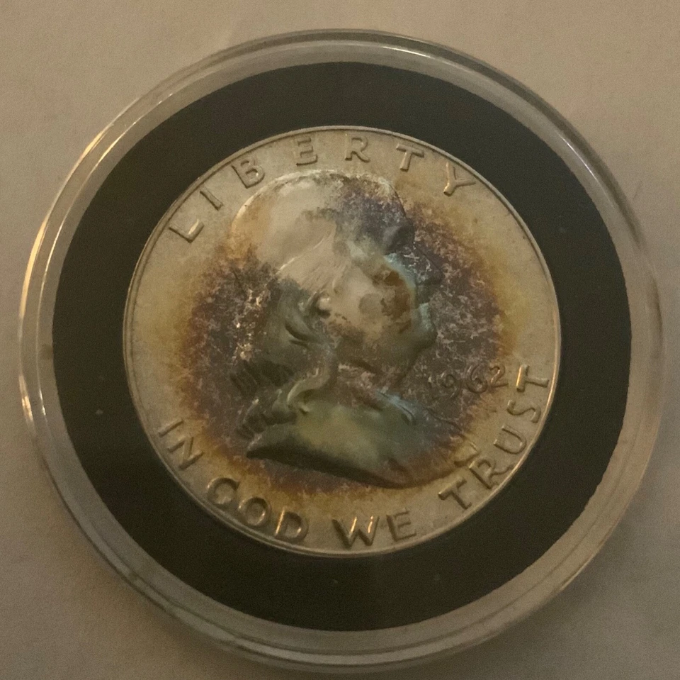 1962 FRANKLIN HALF SILVER DOLLAR BU PR GOLD/BLUE/PURPLE TONED - Image 1 of 4