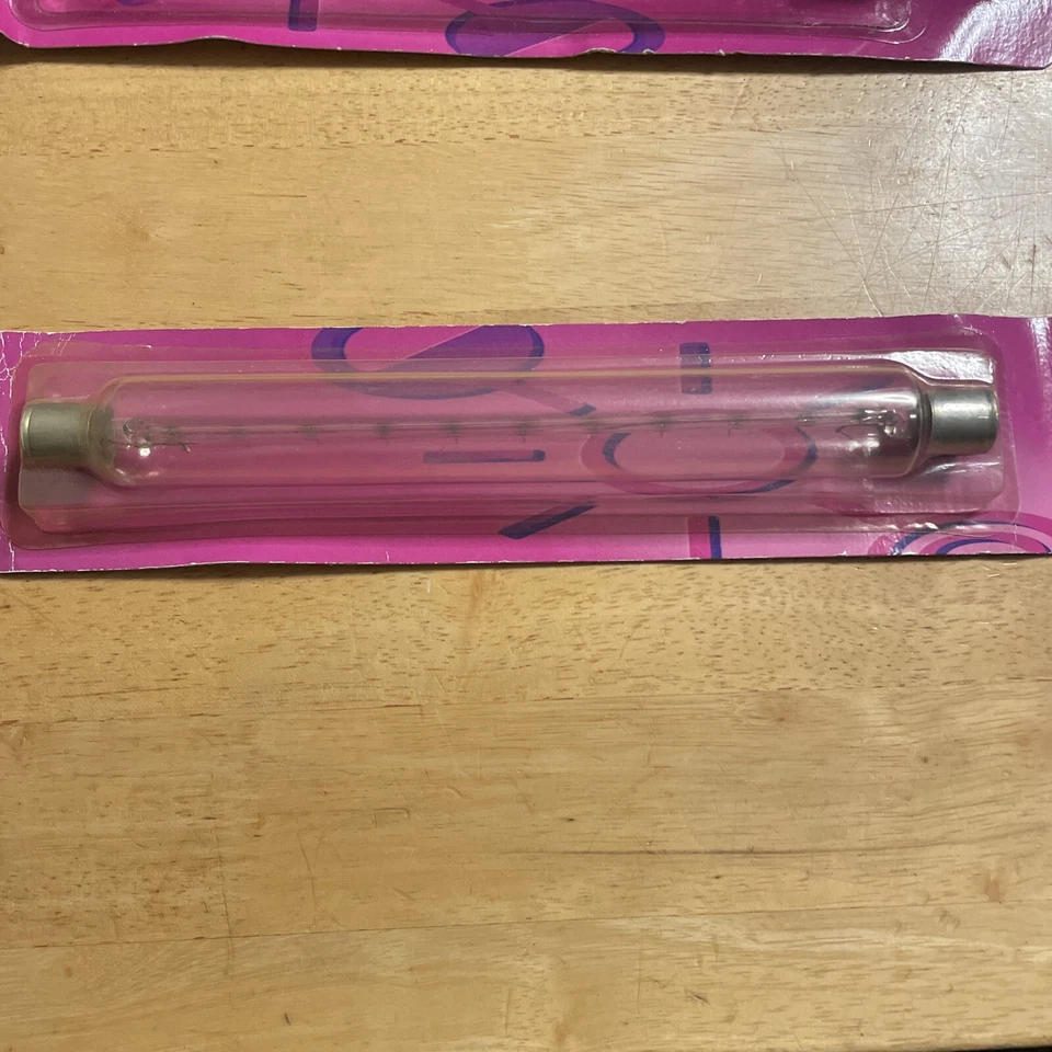 2x PHILIPS PRACTITONE Striplite 60 WATT 240V 520 lumen D:26 mm L:221mm - Image 1 of 4