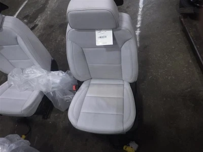 2025 Tahoe Driver Front Leather Seat Foto 1 de 4