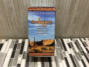 The Lonesome Dove Collection 3 VHS tapes. - Imagen 1 de 17