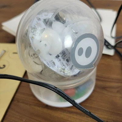 Sphero SPRK: Robot Ball habilitado para aplicaciones con sensores programables + luces LED Foto 1 de 4