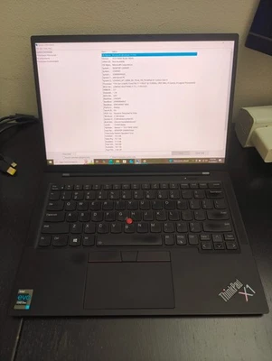 *LEER* X1 Carbon 9th Gen, Intel Core-i7 11th Gen @ 3.00GHz, 512GB SSD, 16GB RAM Foto 1 de 4