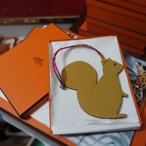 HERMÉS CHARM PETTIT H   - Picture 1 of 3