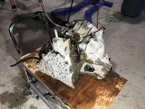 2005-2007 Ford Focus automatic Transmission 2.0L 200K Miles OEM - Picture 1 of 5