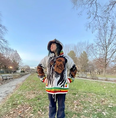 Chaqueta de lana de alpaca hecha a mano, Bob Marley, blanca, hecha a mano por manos indígenas Foto 1 de 4