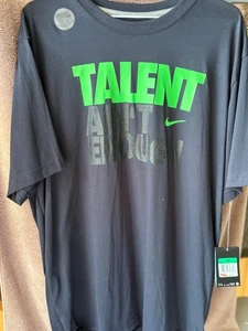 Nike Herren Talent Ain't Enough Grafik Dri-Fit T-Shirt Größe Large, grau - Bild 1 von 7