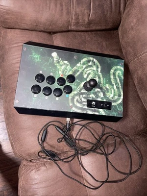 Controle Razer Atrox Arcade Fight Stick Pad para Xbox One - Imagem 1 de 4