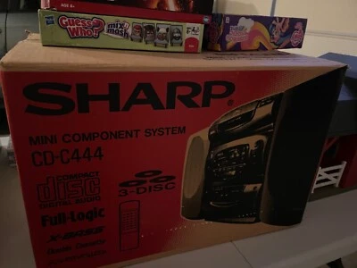 Sharp 3 CD Mini Component System CD-C444 (new/tested), but the remote is missing - Image 1 of 3