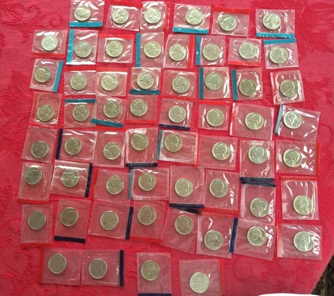 1968-1981 1984-1999 P + D BU Jefferson Nickels Mint Cello Set Run 60 Coins Cover