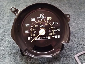 81-87 Chevy/GMC Truck Speedometer Nice Shape ! - Picture 1 of 5