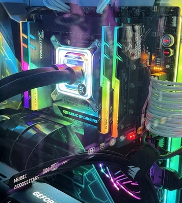 Cpu Intel I9 7980XE + Scheda Madre Asus Rampage 6 Extreme + 32Gb Ddr4 G.Skill  - Immagine 1 di 4