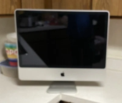 Apple iMac 24-inch Desktop All-in-One, March 2009 - Image 1 of 4
