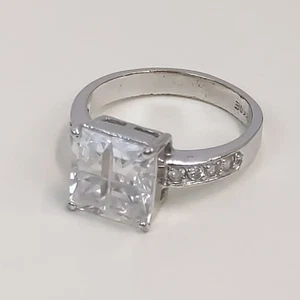 Women’s Size 8.75 Silver Ring Large Princess Cut CZ Stone Engagement Style Jewel - Picture 1 of 6