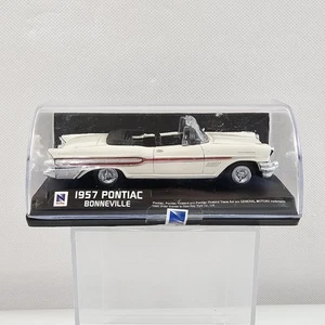 1957 White Pontiac Bonneville Convertible Diecast Car 1:43 Toy New Ray City - Picture 1 of 6