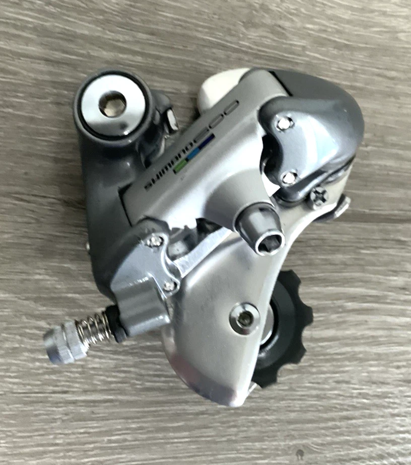 SHIMANO 600 ULTEGRA REAR DERAILLEUR 6400 6 OR 7 SPEED - Image 1 of 4