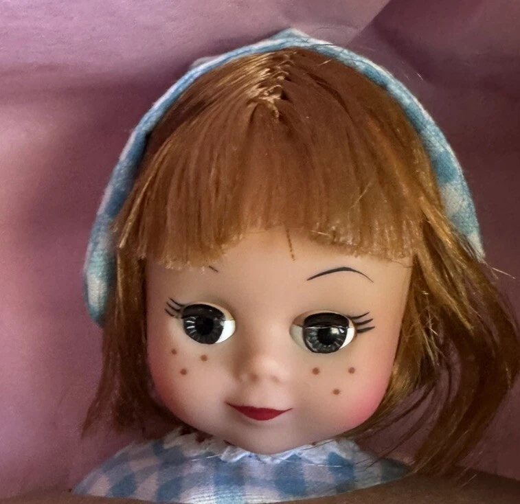 Madame Alexander L998 Commemorative #31000 Maggie Mixup 8" MIB