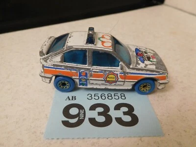 COCHE POLICÍA MATCHBOX 1:57 VAUXHALL ASTRA GTE / OPEL KADETT GSi (933) Foto 1 de 4