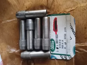 Guide valvole scarico Land Rover 6 cilindri 511833 x 6 anche Rover P4 e P5 NOS - Foto 1 di 1