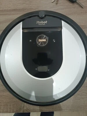irobot Roomba I7 Robot Aspirapolvere Nero WI-FI Con Stazione Di Ricarica  - Immagine 1 di 2