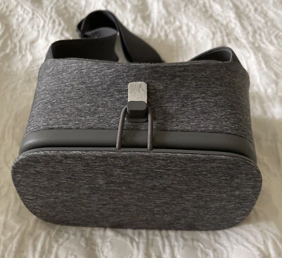 Google Daydream View VR Headset - Slate - Image 1 of 4