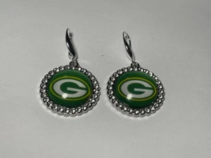 Green Bay Packers NFL Fashion Dangle Rhinestone Earrings NEW - Picture 1 of 1
