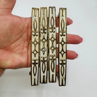 ONE 1971 NATIONAL LOCK BRASS MODERN MOD WHITE & GOLD DRAWER PULL HANDLE - Image 1 of 4