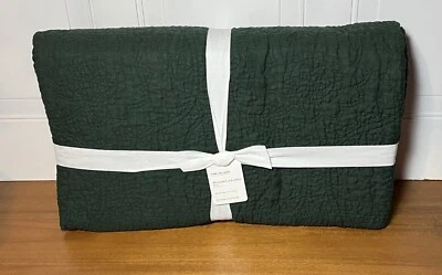 Edredón Pottery Barn Belga Lino Punto Floral King/CalKing Verde Pino Foto 1 de 3