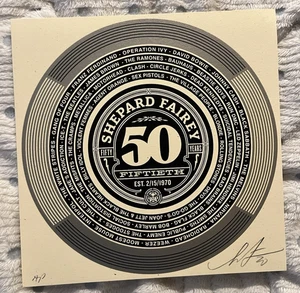 Firmado Shepard Fairey 50 Años Cumpleaños Arte Impresión Póster Vinilo Obedecer AP - Imagen 1 de 1
