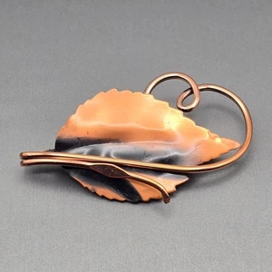 VTG Renoir Copper 'Leafsong' Brooch Pin Curling Stem Design Nature Signed - Picture 1 of 6