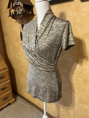 Vacaciones - Nuevo con etiquetas DKNY Gold Acanalado Top Foto 1 de 4