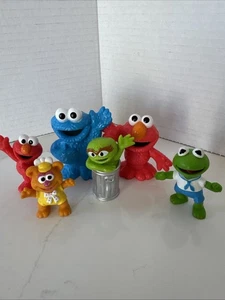 Sesamstraße Muppets Figuren Lot 6 Elmo, Krümelmonster, Oscar, Kermit, Fozzie - Bild 1 von 7