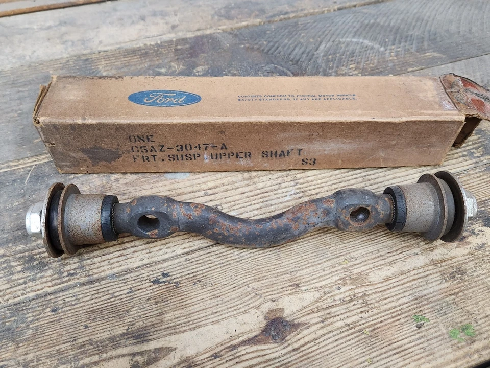 Eje de brazo de control superior Lincoln Continental 1970-1972, bujes C5AZ3047A nuevo de lote Foto 1 de 4