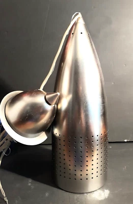 ÚNICA LUZ DE COLECCIÓN COHETE OVNI de metal era espacial años 70 BIBLIOTECA CLUB LEX. KY. B167 Foto 1 de 4