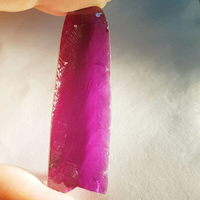 PLEASANT 118.15 Ct COLOR CHANGE ALEXANDRITE ROUGH LAB CREATED CORUNDUM GEMSTONE - Image 1 of 2