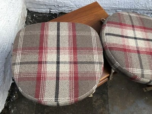 SUPERB SET OF ERCOL MODERN QUAKER SEAT CUSHIONS 5YEARS OLD - Picture 1 of 3