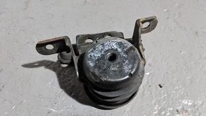 FORD MAVERICK 2.0 ENGINE MOUNT MOUNTING - Picture 1 of 2