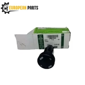 Land Rover Genuine Sport USB Socket LR061523 DISCOVERY 5 2017 - Picture 1 of 1