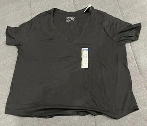 Terra & Sky Women’s Plus V Neck Core Tee Shirt Black Size 1X (16W-18W) NWT - Picture 1 of 1