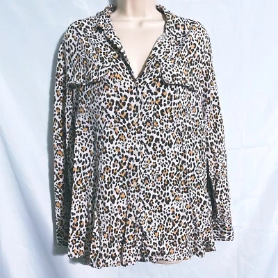 Gap Animal Print Button Up Top Size L - Image 1 of 3