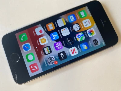 Apple iPhone SE Smartphone Mobile UNLOCKED A1723 16GB 4G Space Grey -Small Crack - Image 1 of 4