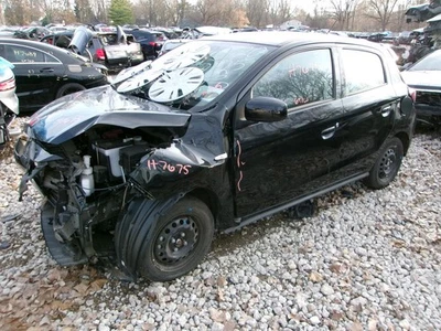 Used Front Right Seat Front fits: 2024 Mitsubishi Mirage cloth non-heated Front Foto 1 de 4