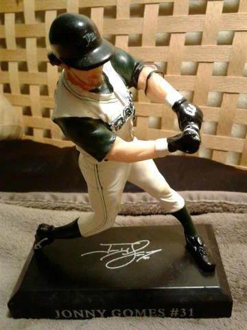 JONNY GOMES FIGURE (MISSING BAT) TAMPA BAY DEVIL RAYS LIMITED EDITION Cover