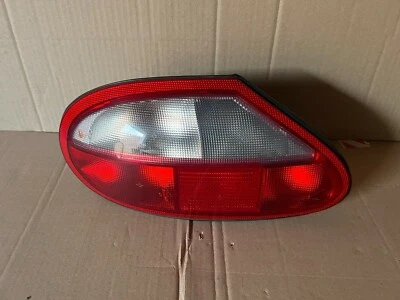 LUZ TRASERA PASAJEROS CONVERTIBLE JAGUAR XKR P/N LJA4901BD MODELO 2000 GRATIS P+P Foto 1 de 4