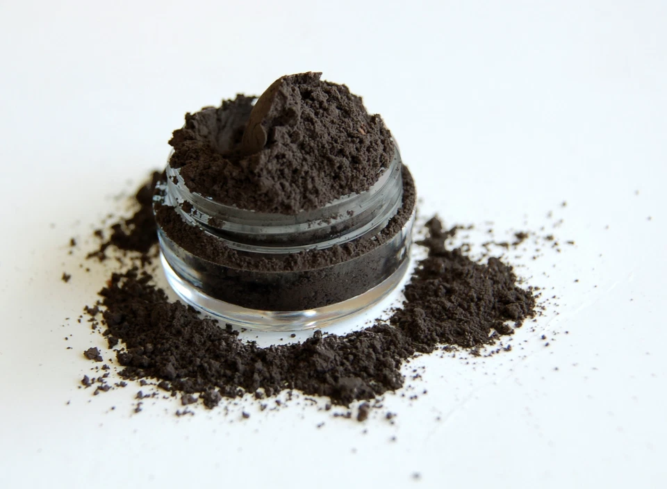 Mica-Free Black Eyeshadow & Eyeliner Natural Vegan Gentle Mineral Makeup-Onyx - Image 1 of 1