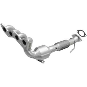 Magnaflow OEM Grade EPA Manifold Catalytic Converter For Ford Focus 2012-2018 - Picture 1 of 6