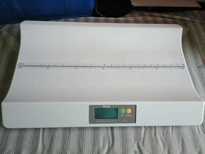 Tanita baby scale up to 40lb 24in bd-585 hd3513501 - Picture 1 of 6